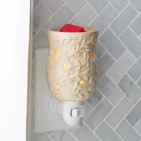 Pluggable Wax Warmer Classic Chai